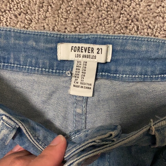 2 / $20 🌵Cuffed Light Denim Jean Shorts - Picture 2 of 3